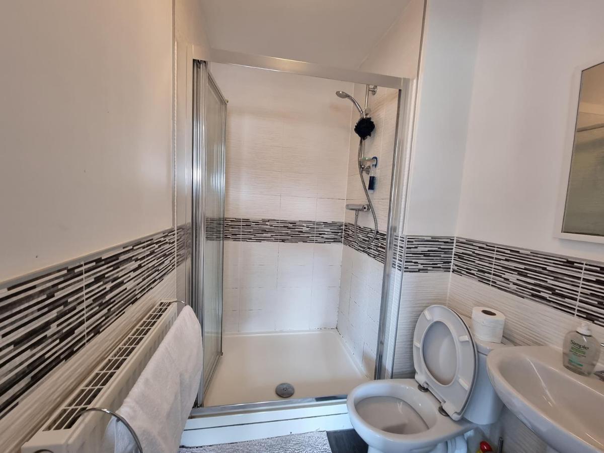 King En-Suite Close To The A30 Camborne Esterno foto